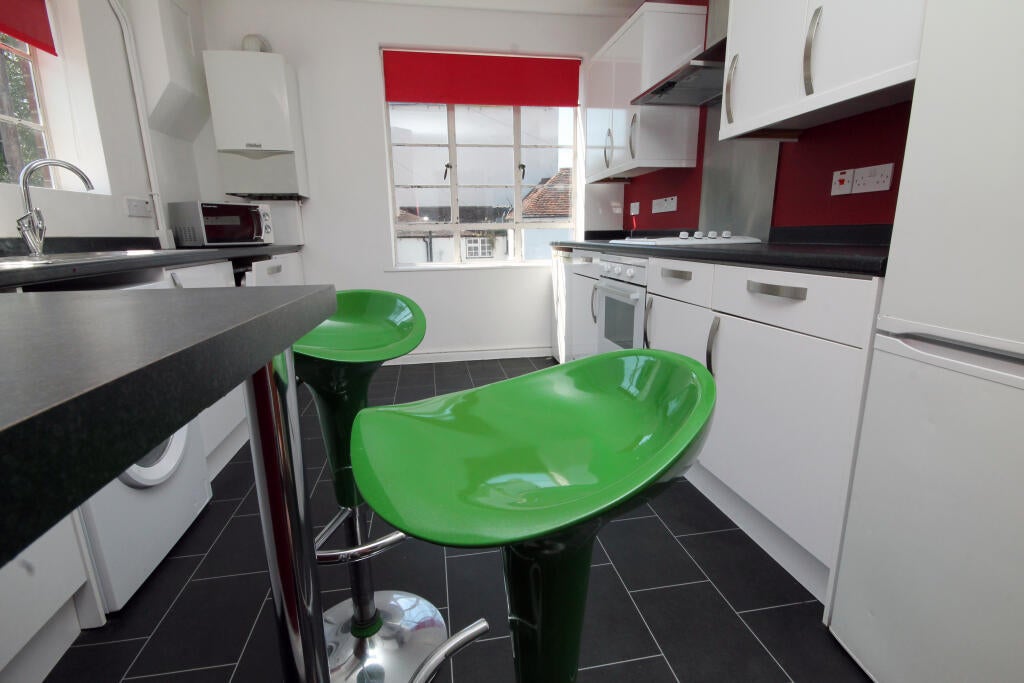 Flat Oaten Hill in Canterbury