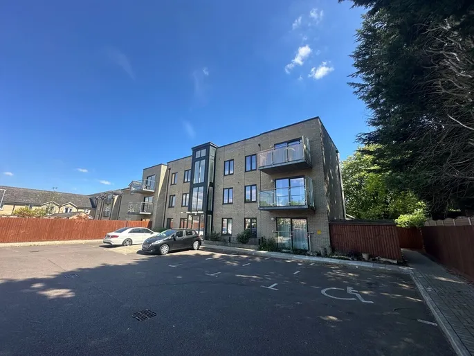 Flat Godwin Way in Cambridge