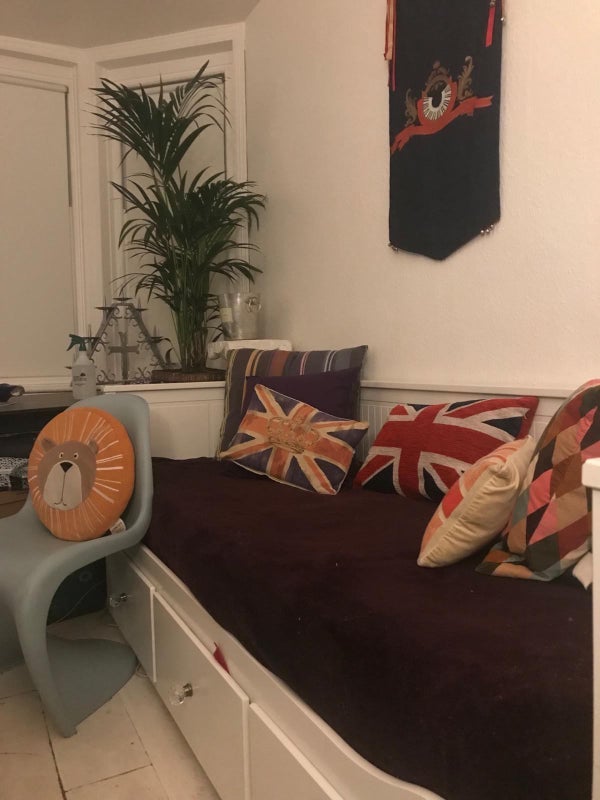 Room Douglas Street in City of Westminster