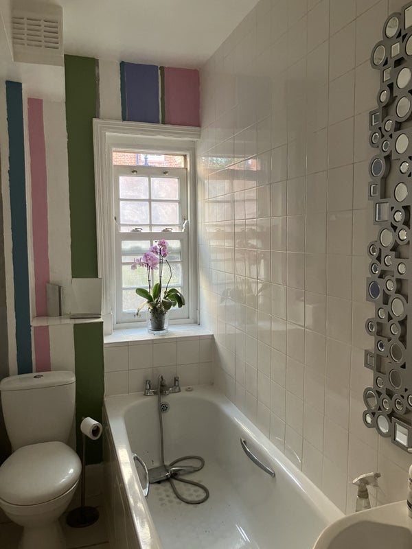 Room Douglas Street in City of Westminster