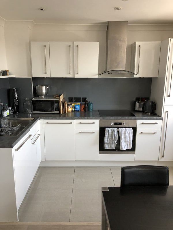 Room Clarence Road in Greater London