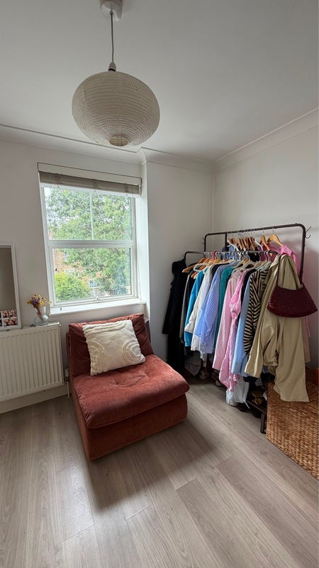 Room Clarence Road in Greater London