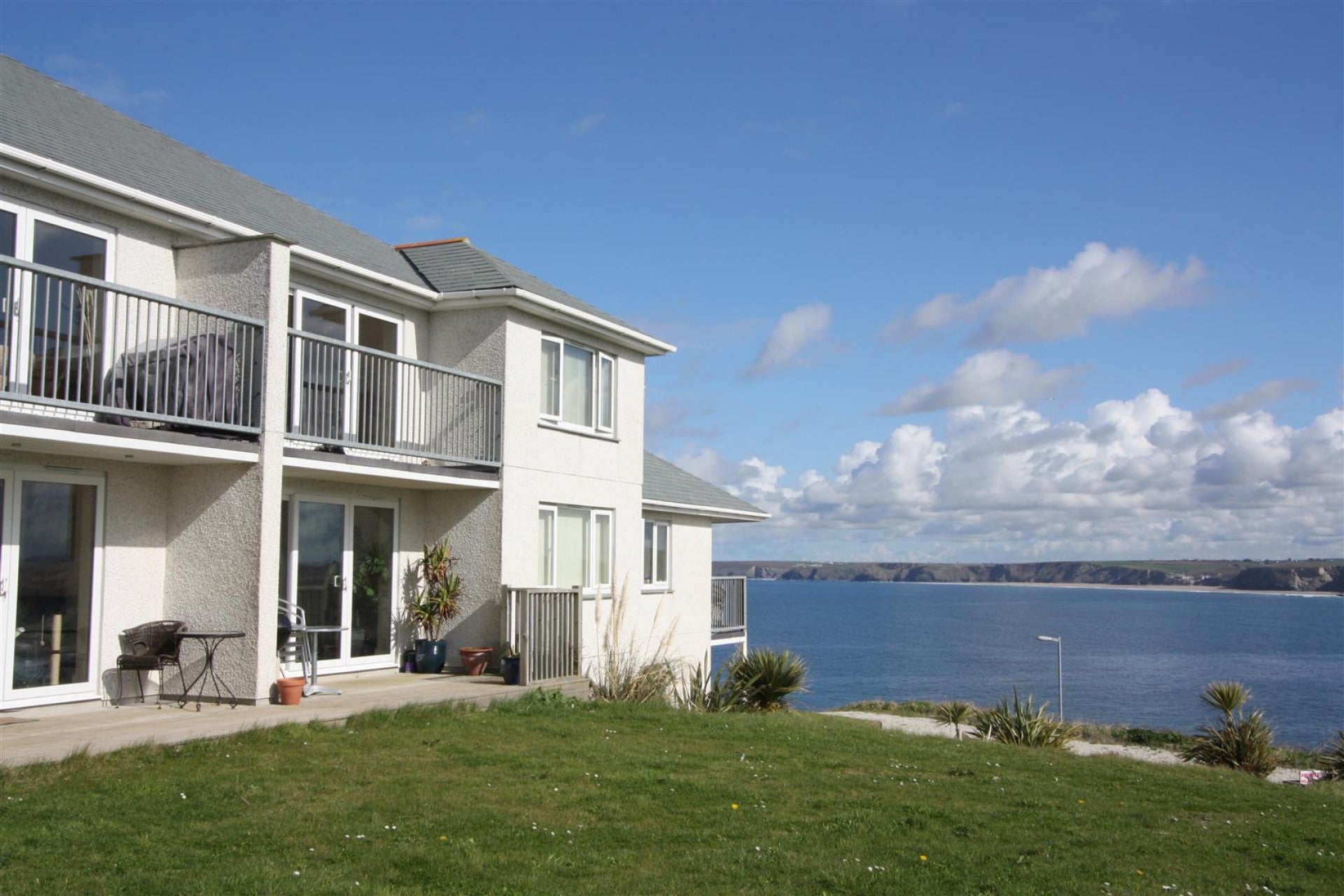 Flat King Edward Crescent in Newquay