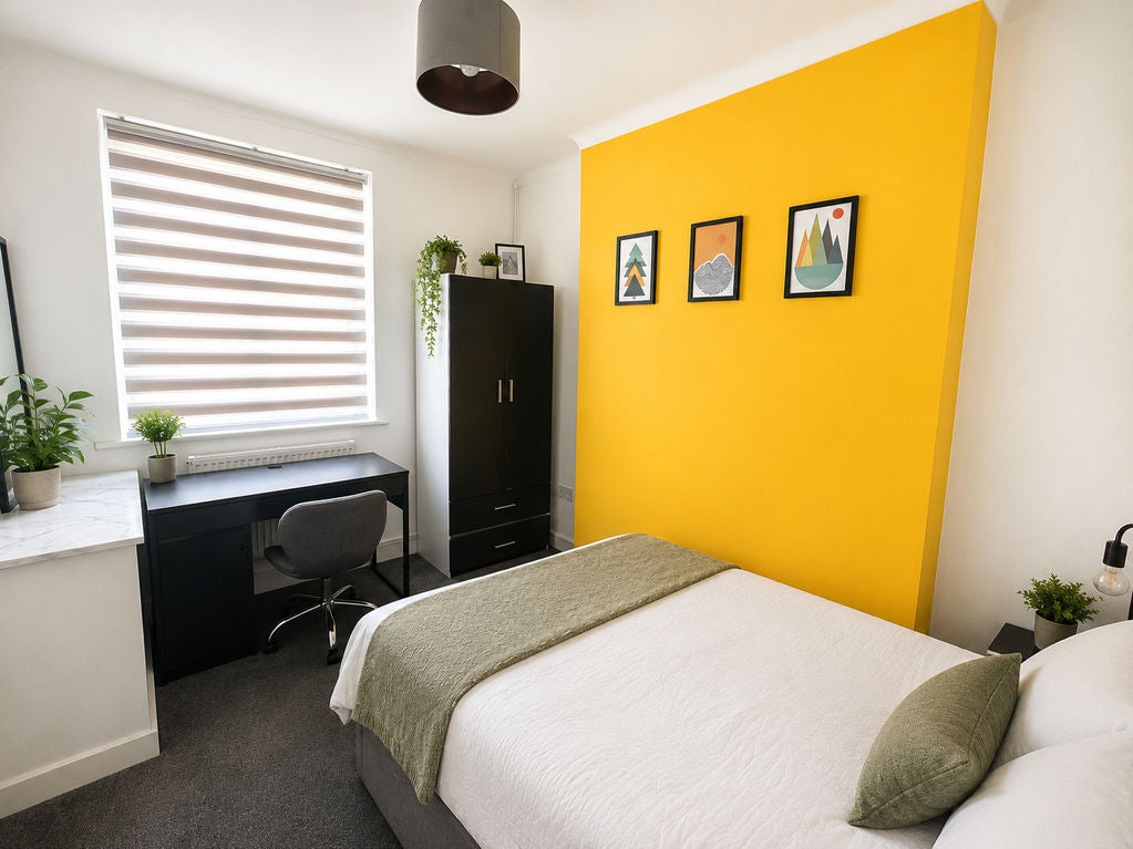 Room Chatsworth Avenue in Nottingham