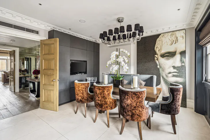 Flat Eaton Place in City of Westminster