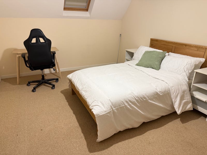 Room Trostrey Road in Birmingham