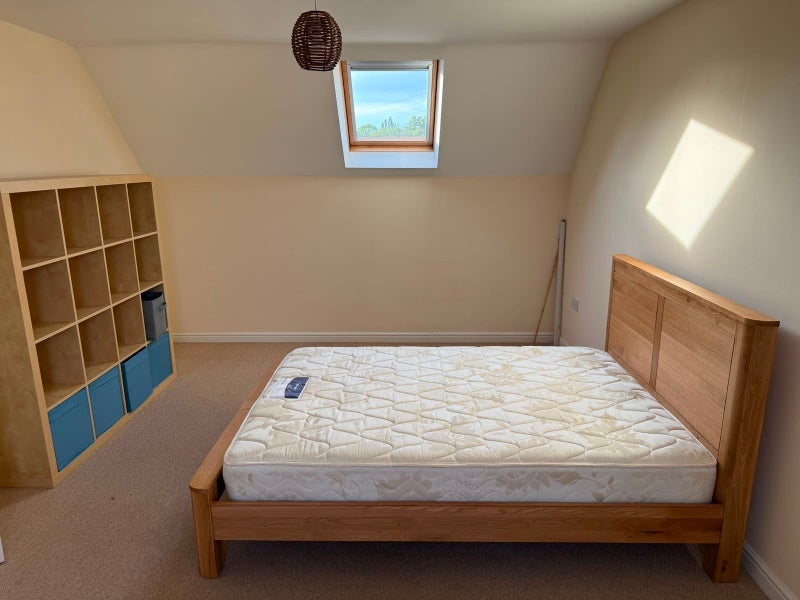 Room Trostrey Road in Birmingham