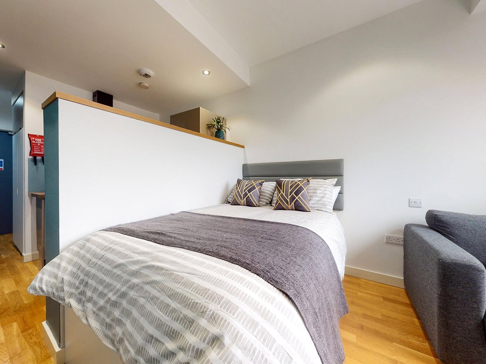 Flat Queen Street in Newcastle upon Tyne
