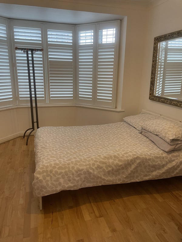 Flat Marvels Lane in Greater London