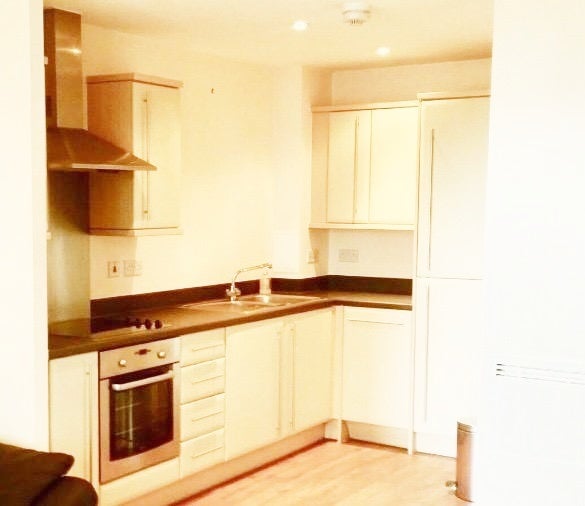 Flat Grays Place in Slough