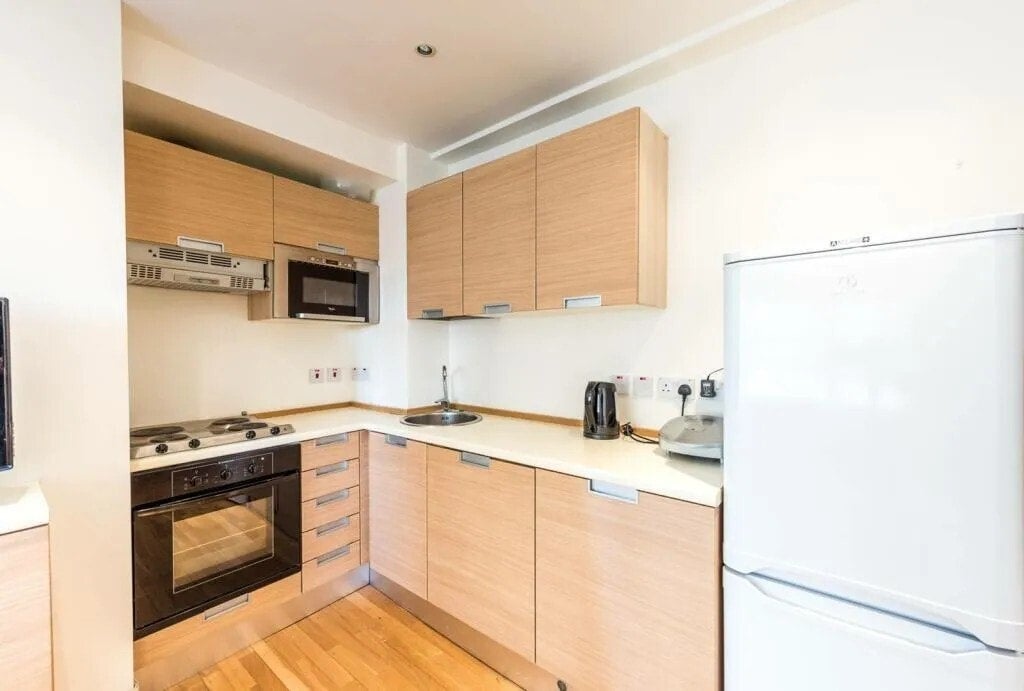 Flat Sloane Avenue in Greater London