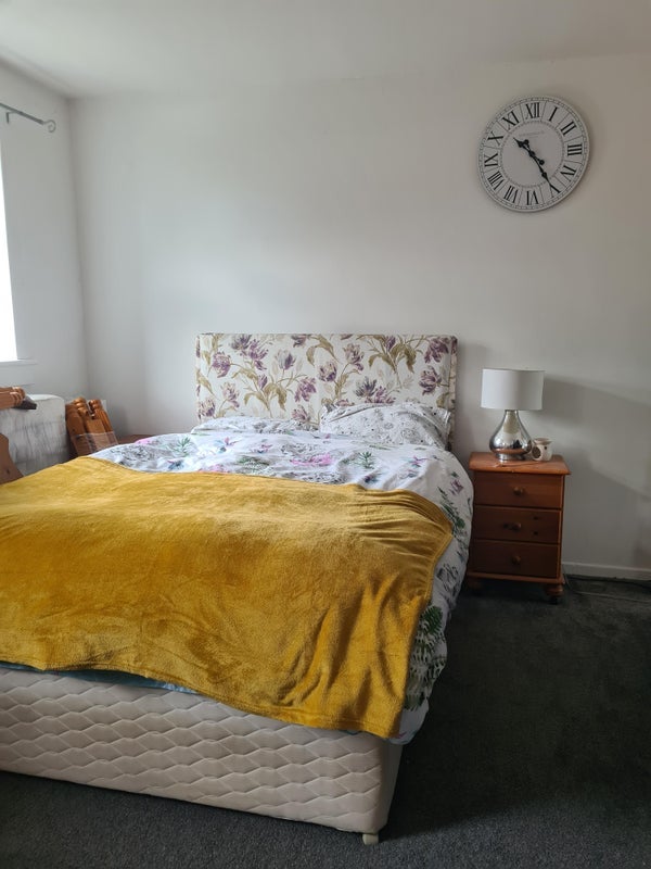 Room Lingfield Mount in Leeds