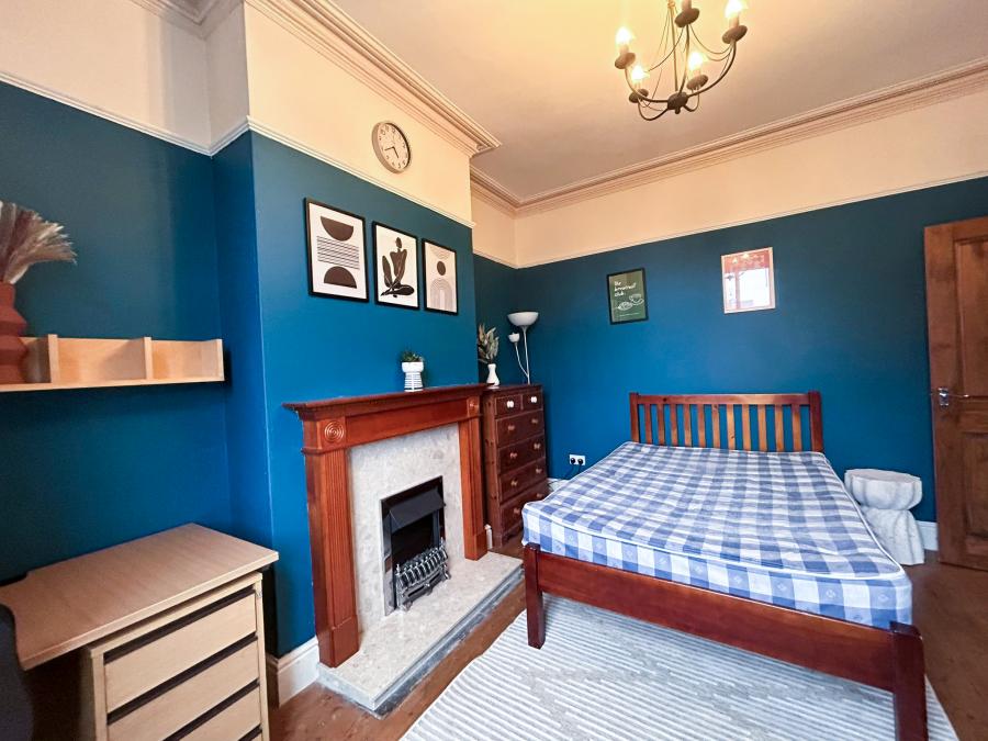 Room Cobden Street in Derby