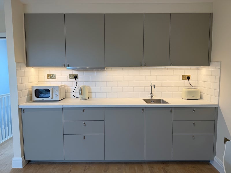 Flat Dalling Road in Greater London