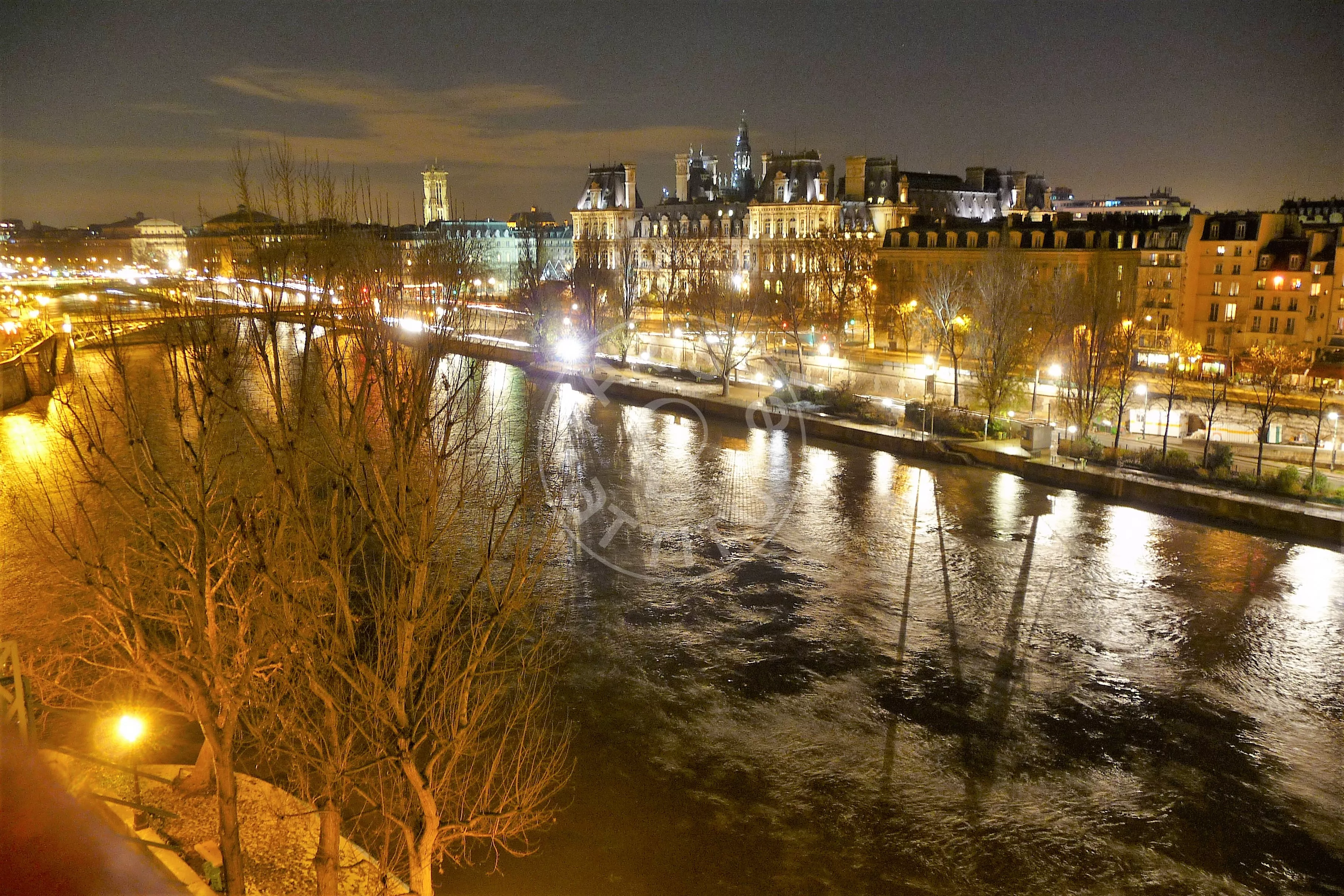 Appartement Quai de Bourbon à Paris