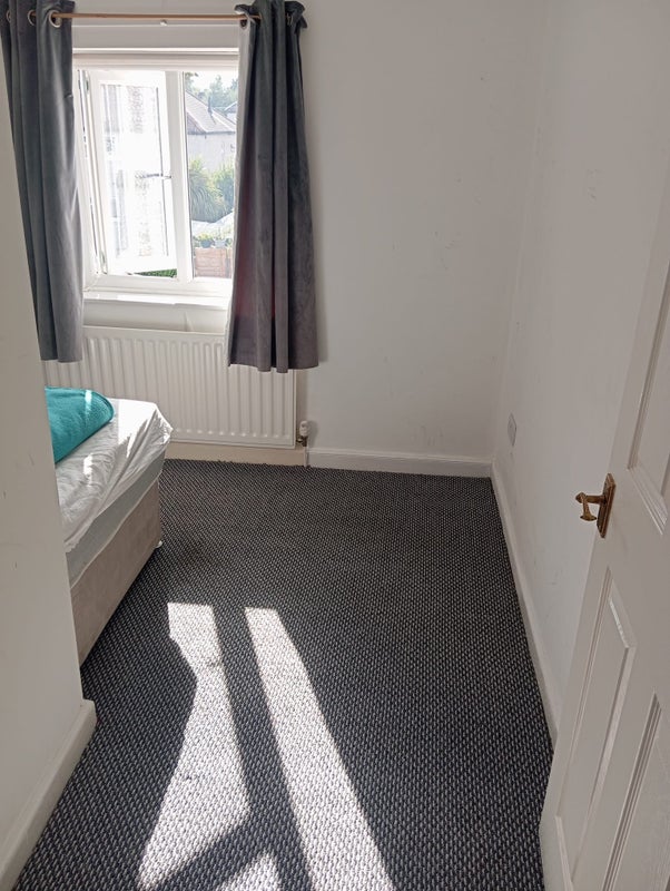 Room Tennyson Street in Brierley Hill