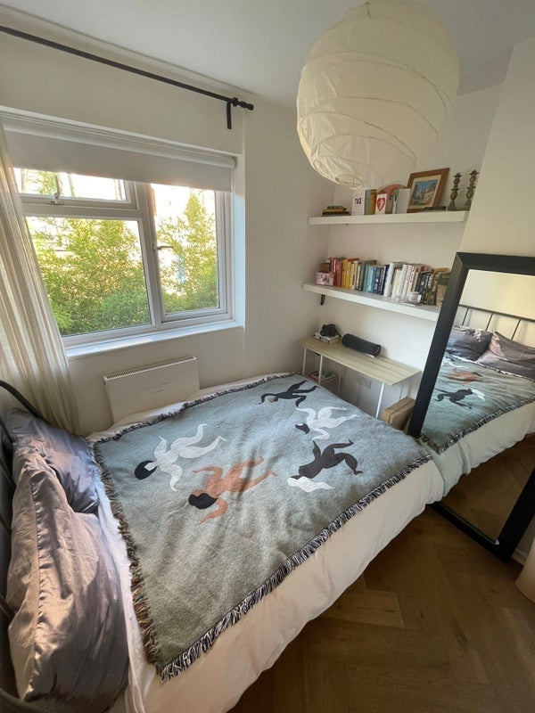 Room Myrtle Walk in Greater London