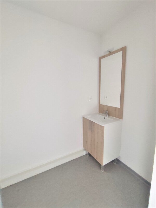 Chambre Route d'Avignon à Nîmes