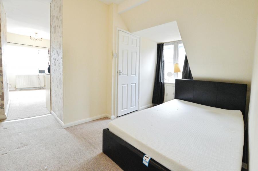 Room Hatfield Road in St Albans