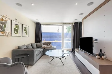 Flat Gatliff Road in City of Westminster