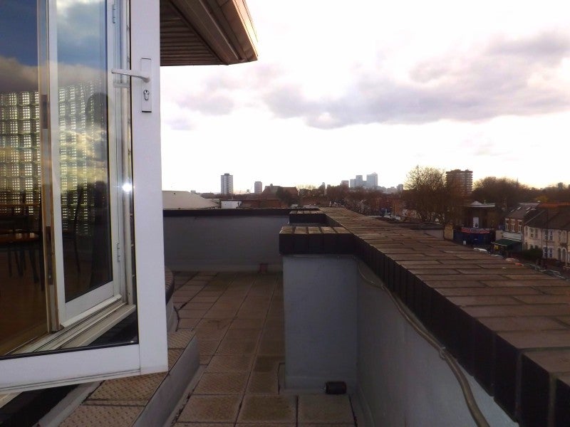 Flat Jedburgh Road in Greater London