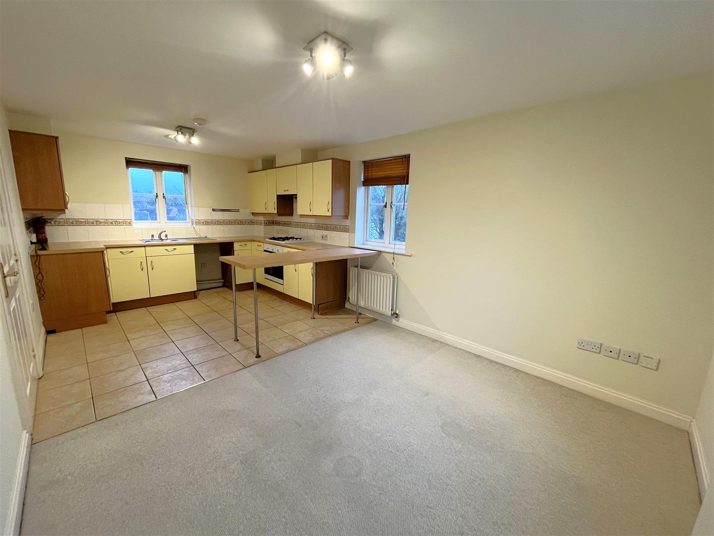 Flat Field Close in Sturminster Newton