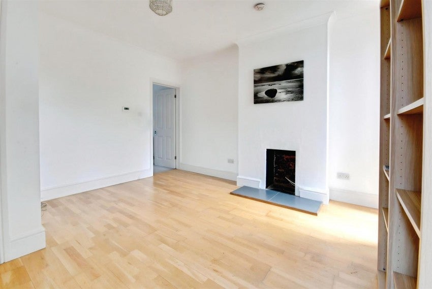 Flat Parker Street in Watford