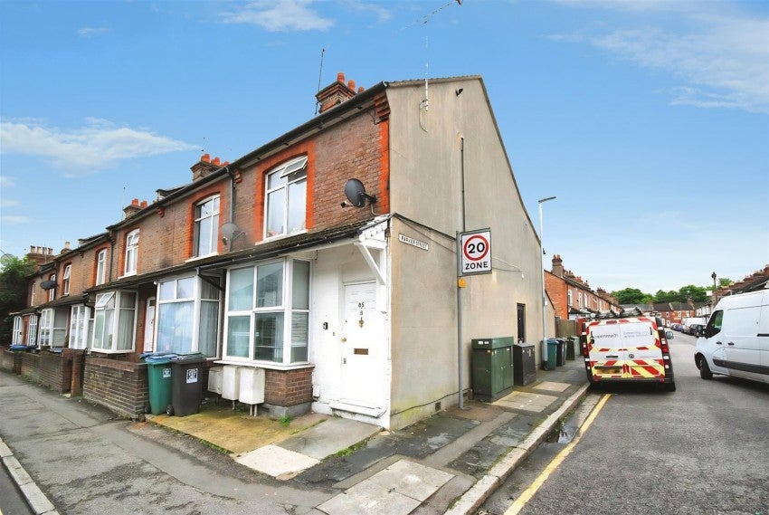 Flat Parker Street in Watford