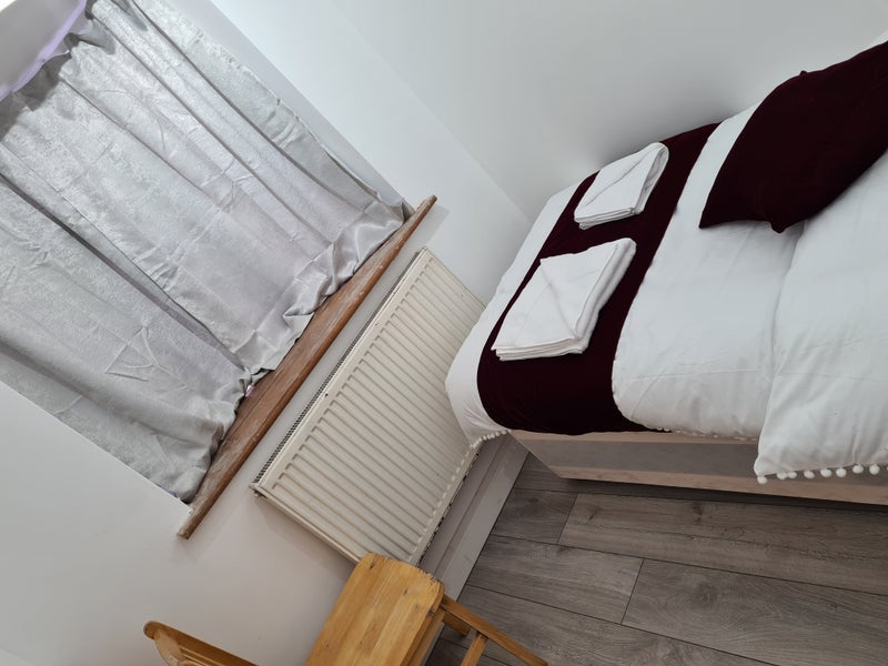 Room Selhurst Road in Greater London