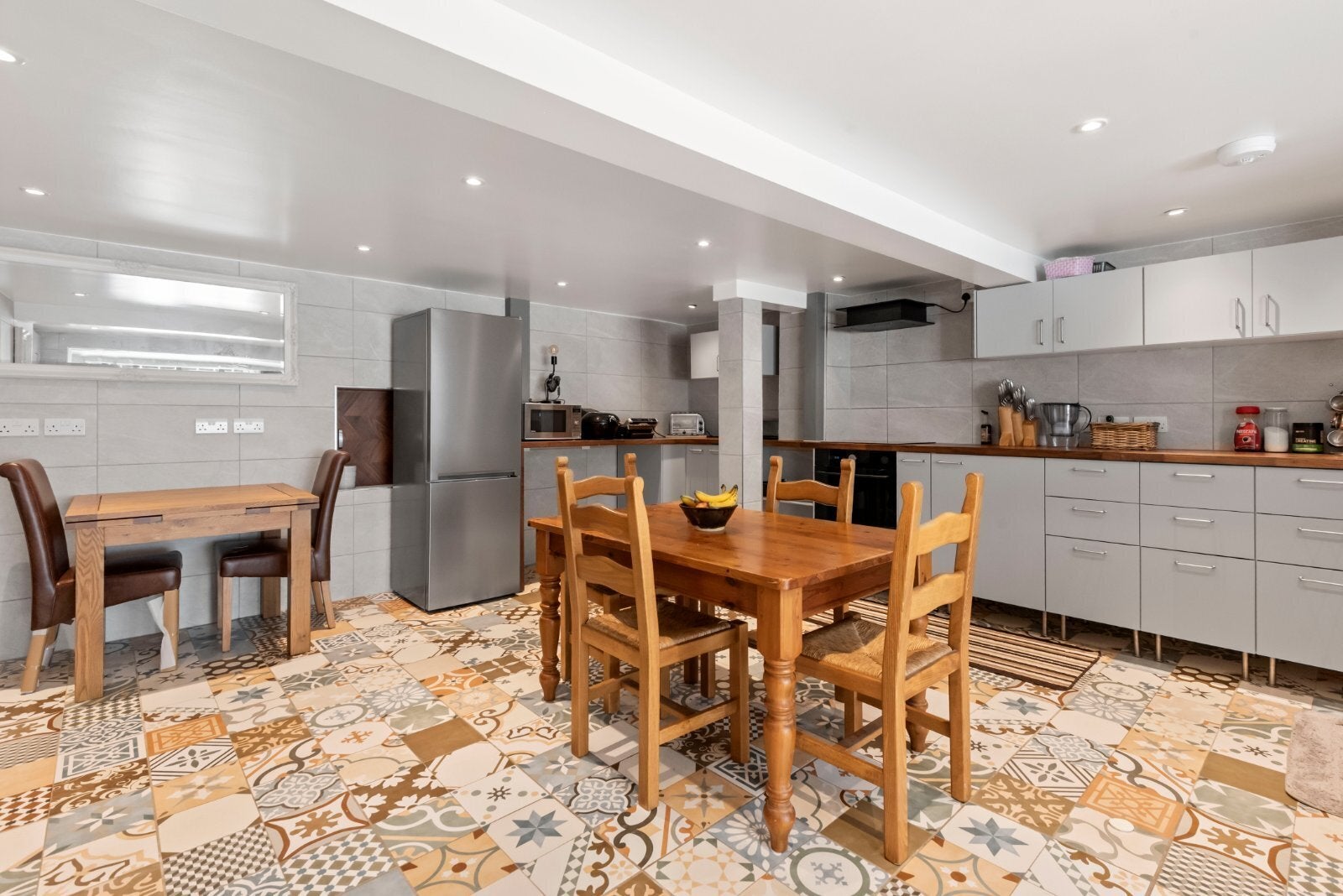Flat Offord Road in Greater London