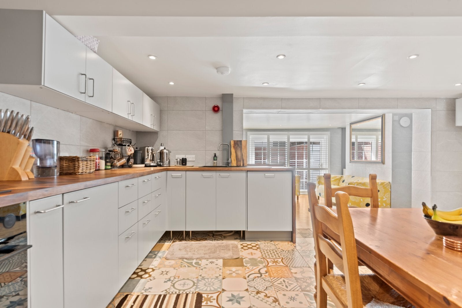 Flat Offord Road in Greater London