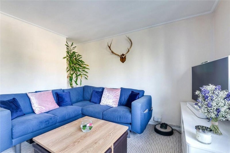 Room Roupell Road in Greater London