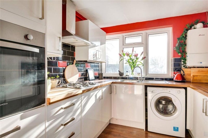 Room Roupell Road in Greater London