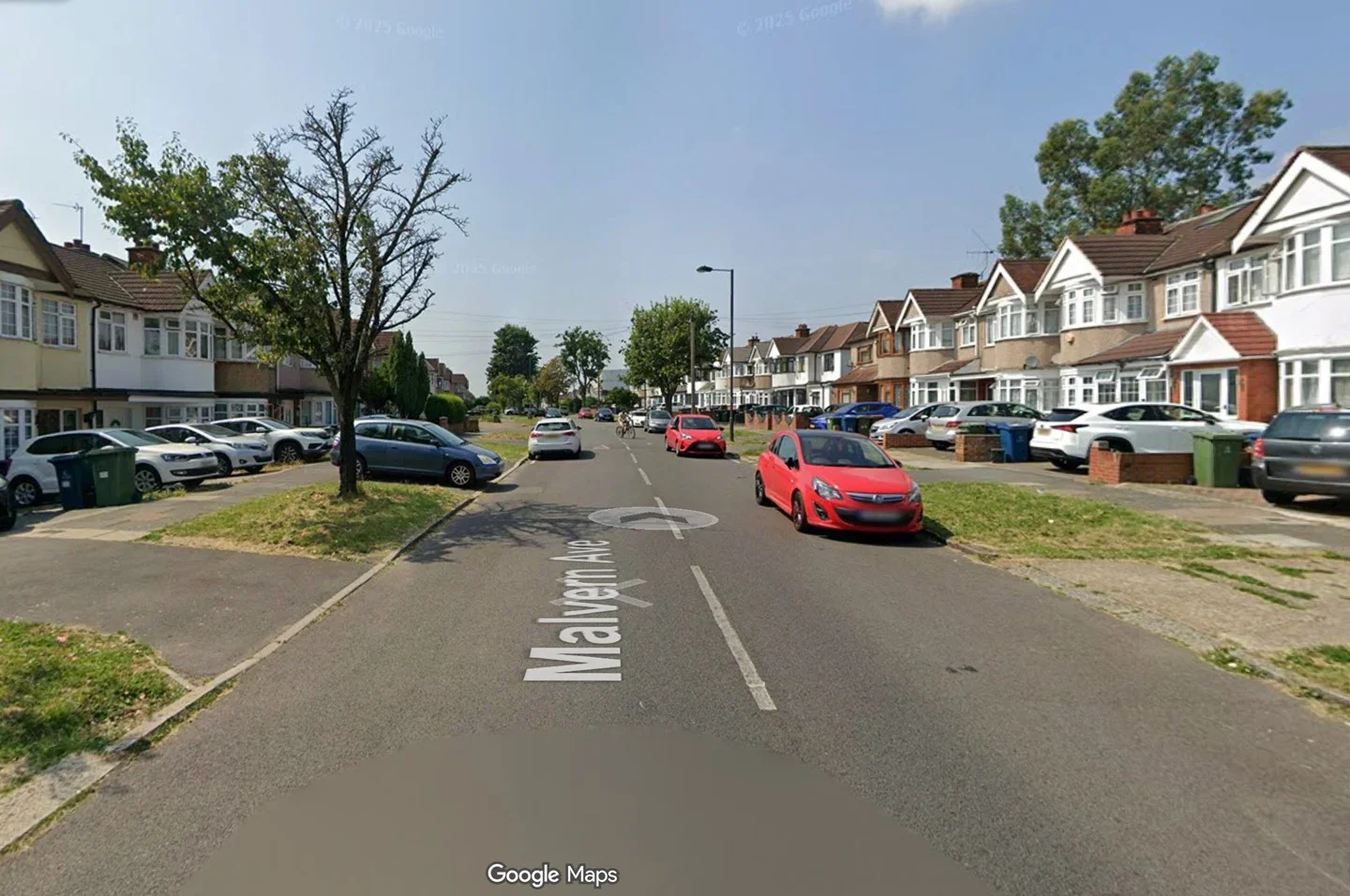 Room Malvern Avenue in Greater London