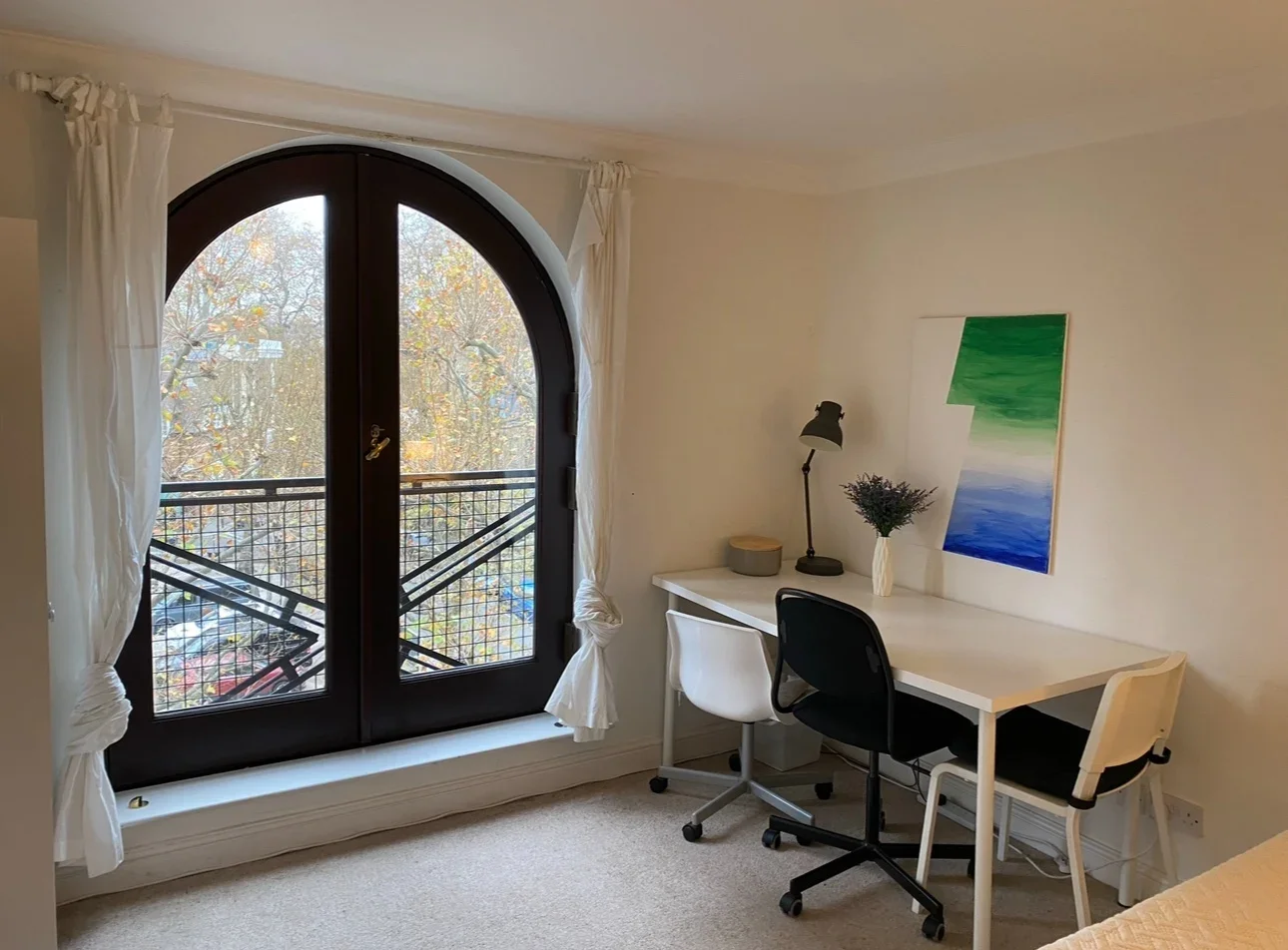 Room Regency Street in City of Westminster