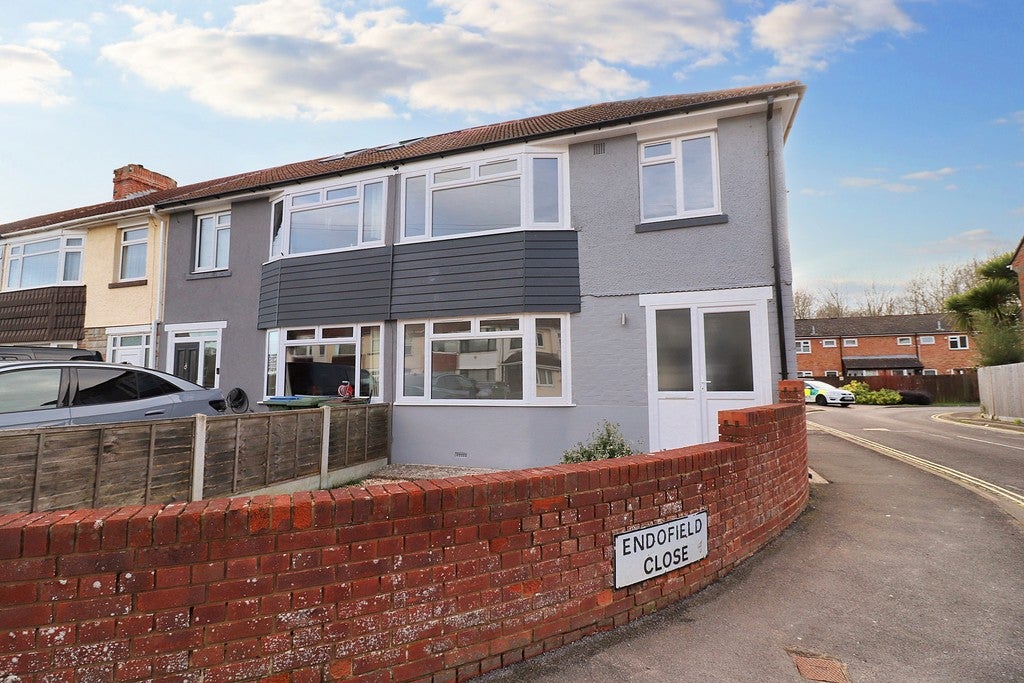House Station Approach in Fareham