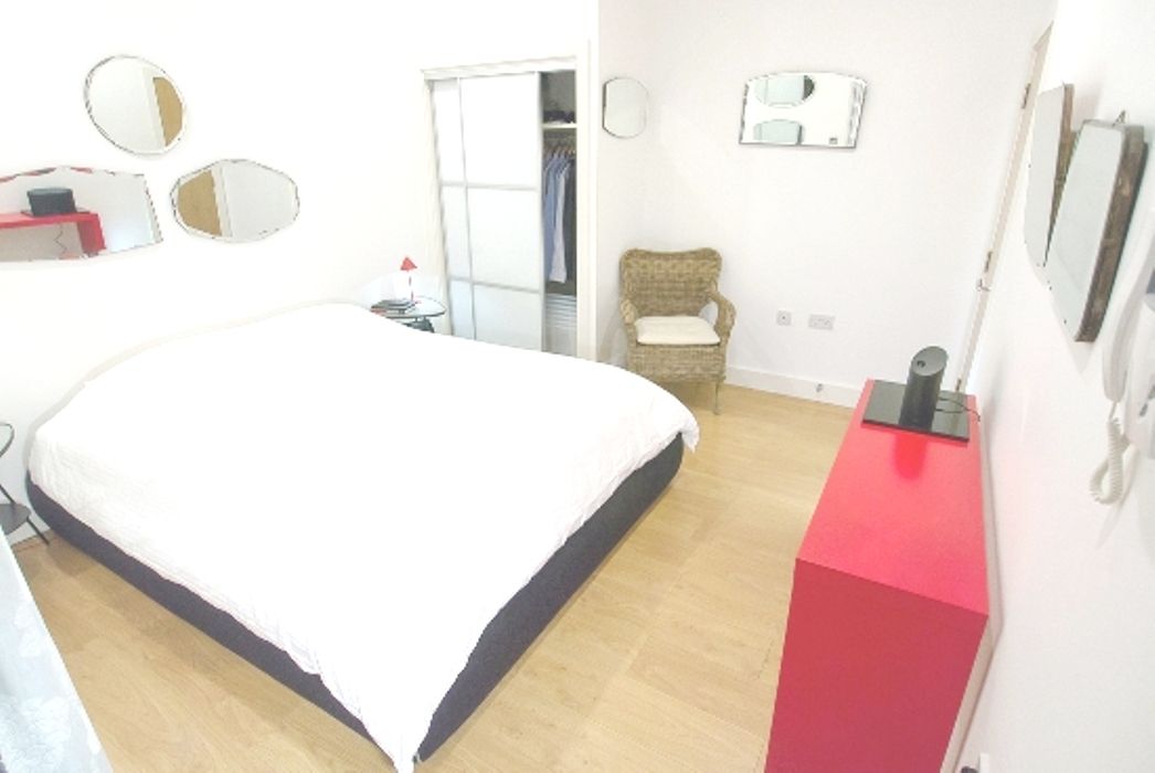 Flat Wandsworth Road in Greater London