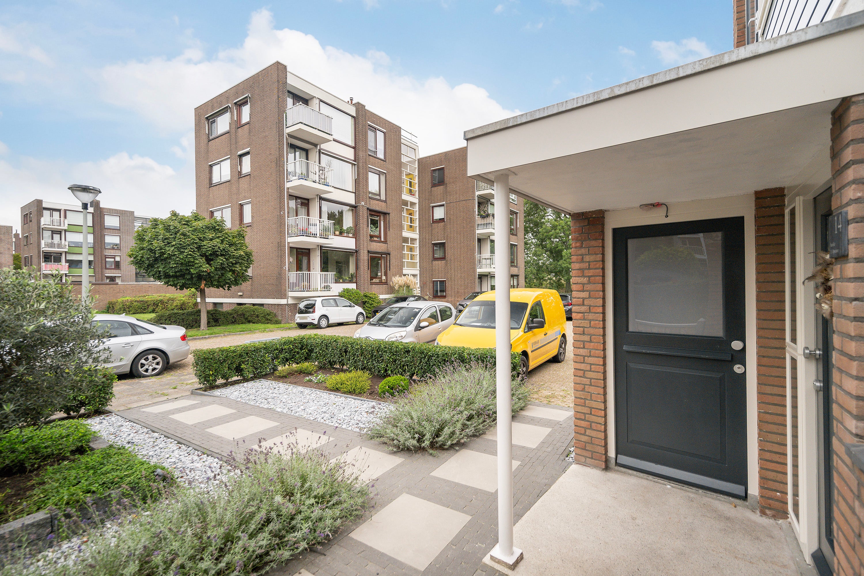Tussenwoning te koop: Ripperdastraat 14, Vlaardingen