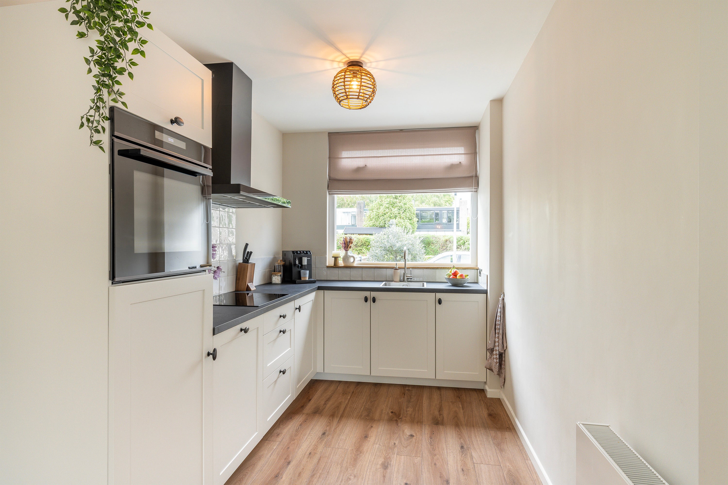 Tussenwoning te koop: Ripperdastraat 14, Vlaardingen