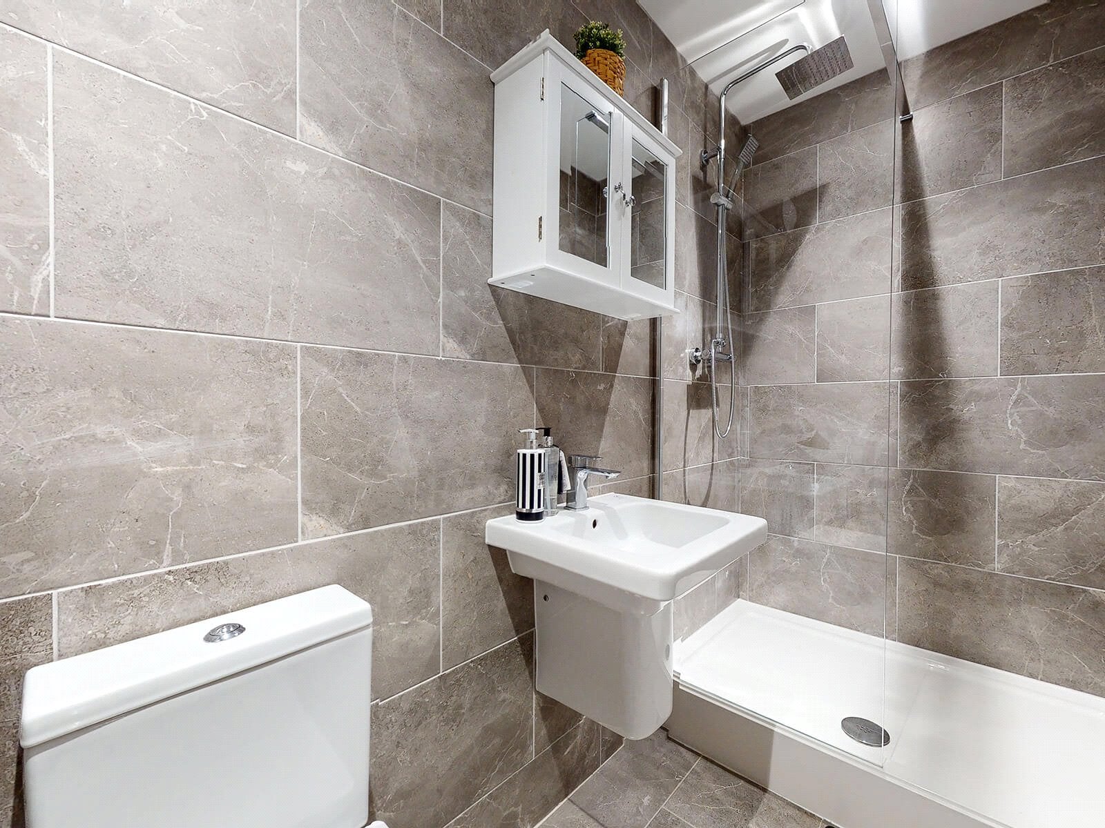 Flat Springfield Mount in Leeds