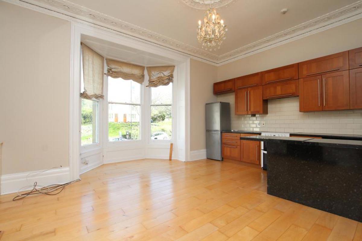 Flat Cotham Brow in Bristol