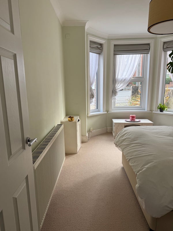 Room Sea View Road in Poole