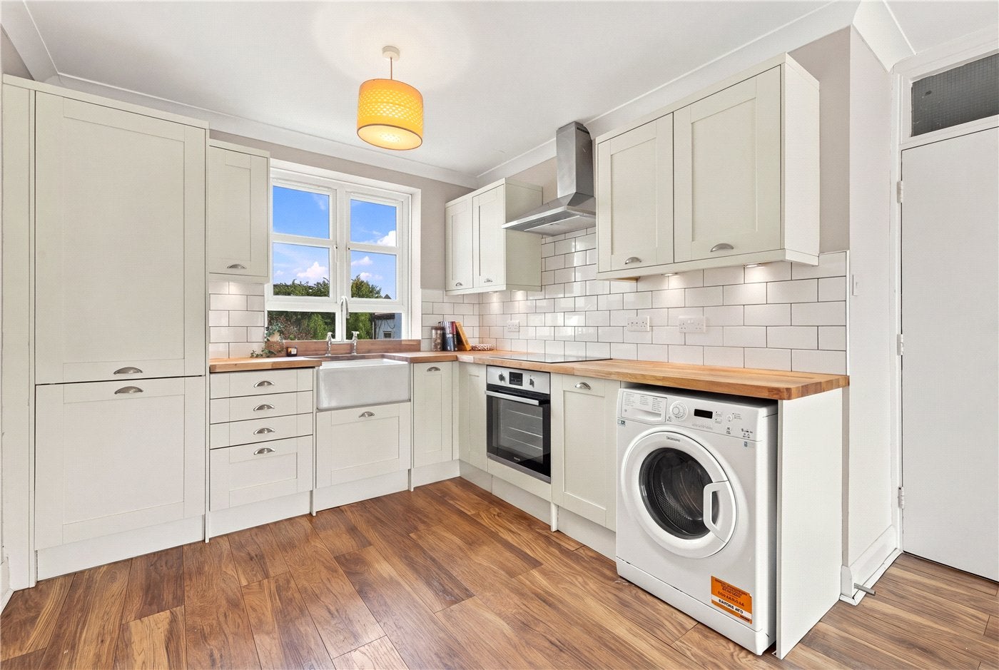 Flat Saint Matthew's Row in Greater London