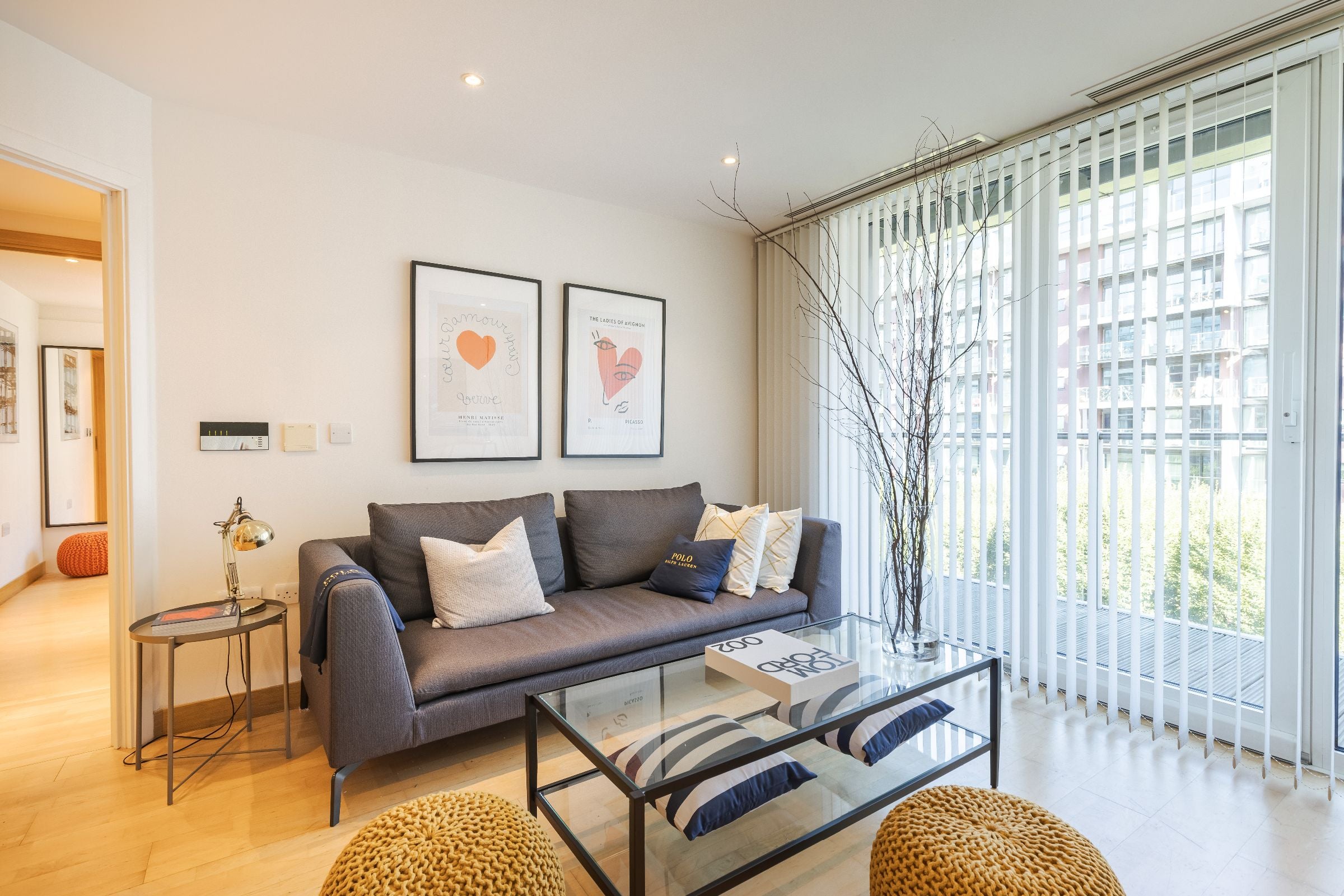 Flat Queenstown Road in Greater London