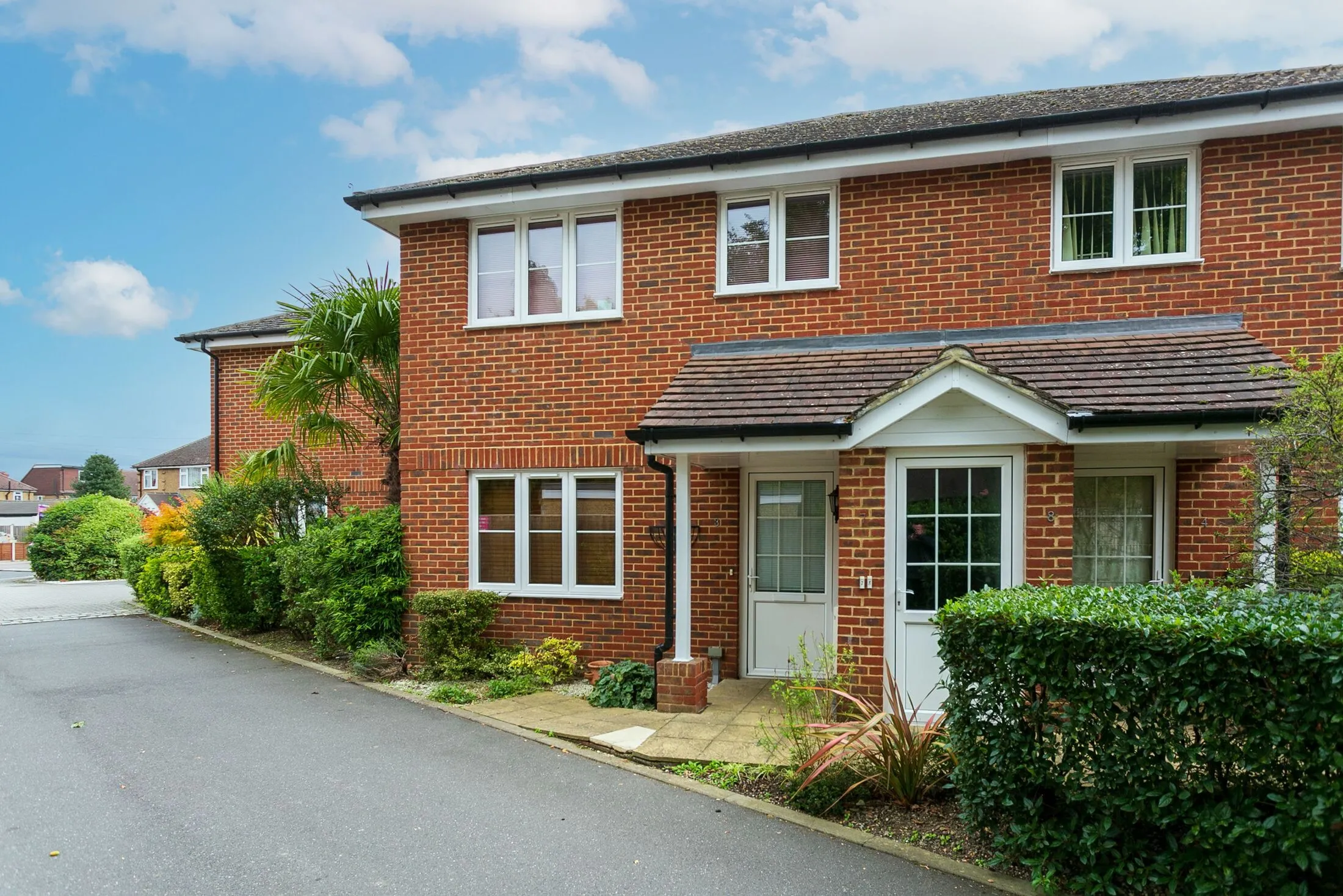 Flat Hollingsworth Mews in Watford