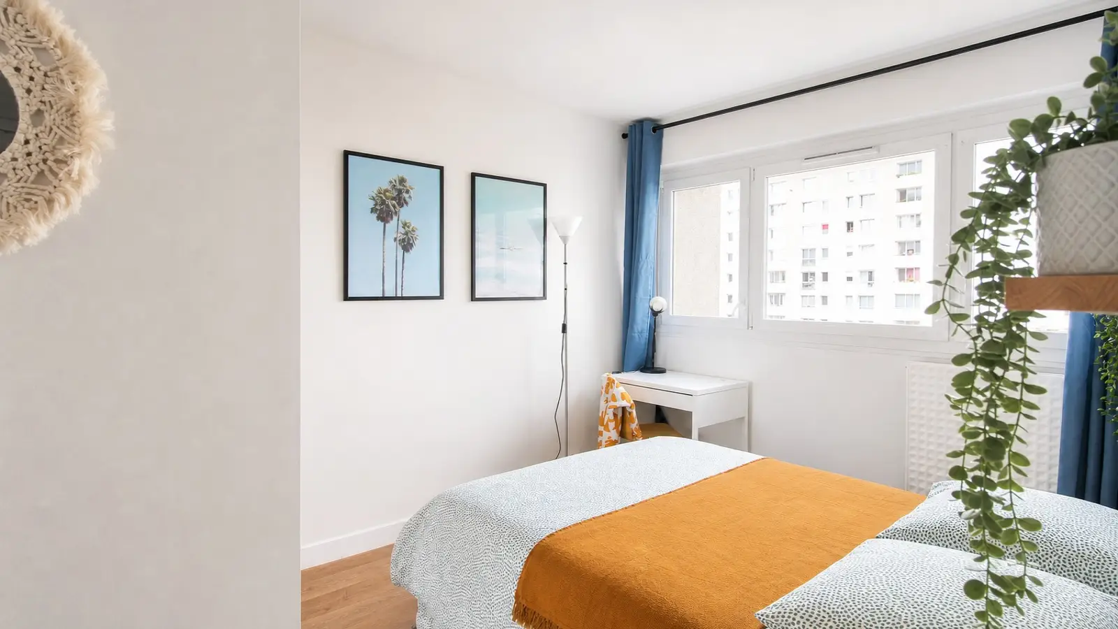 Room Rue d'Alsace in Levallois-Perret