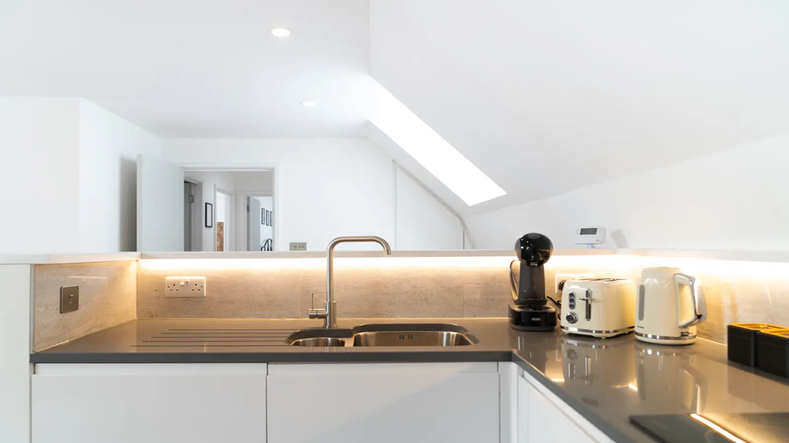 Flat Connor Close in Greater London
