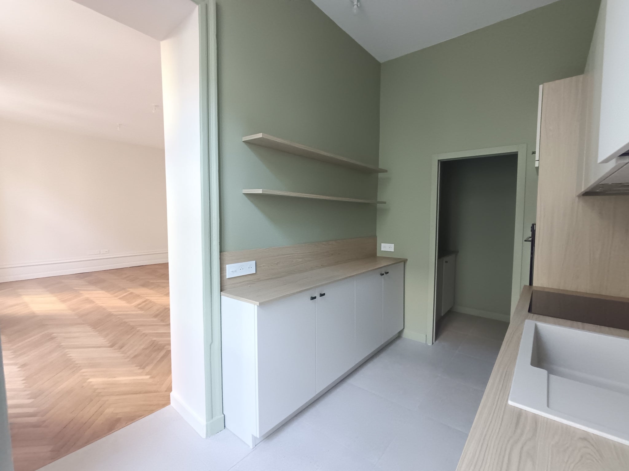 Flat Rue Crébillon in Nantes