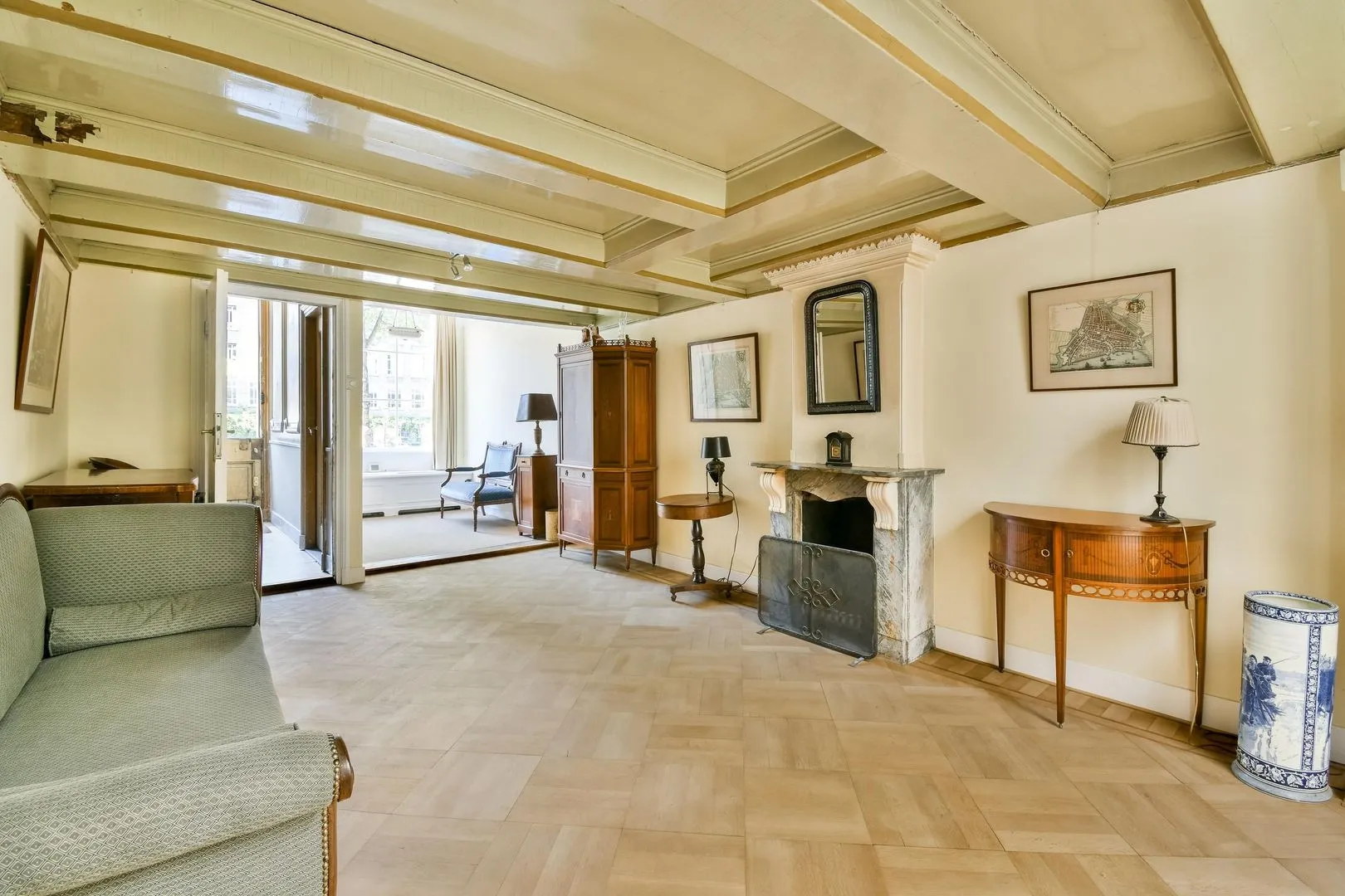 Tussenwoning te koop: Singel 145, Amsterdam