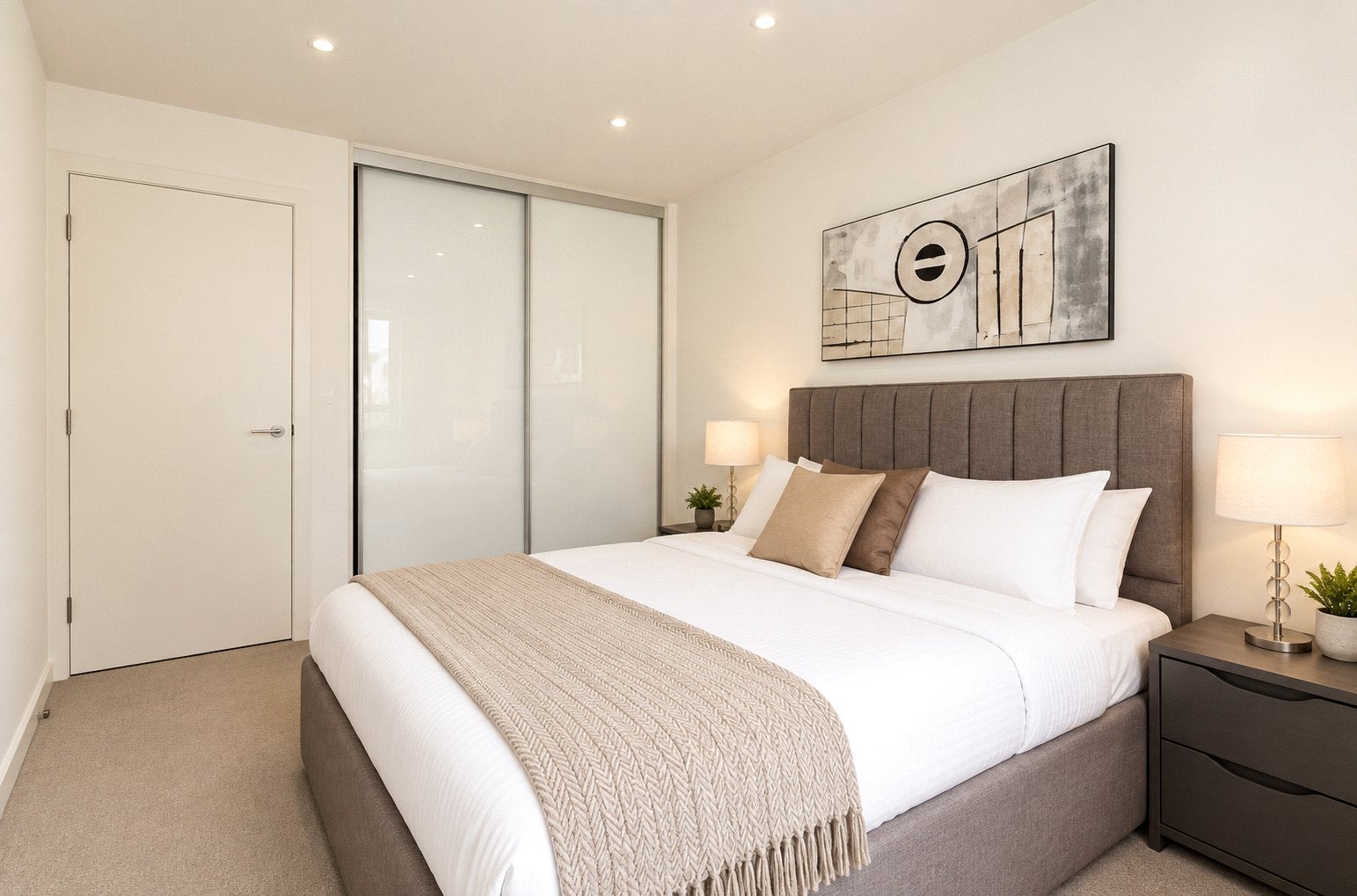 Flat Lever Street in Greater London